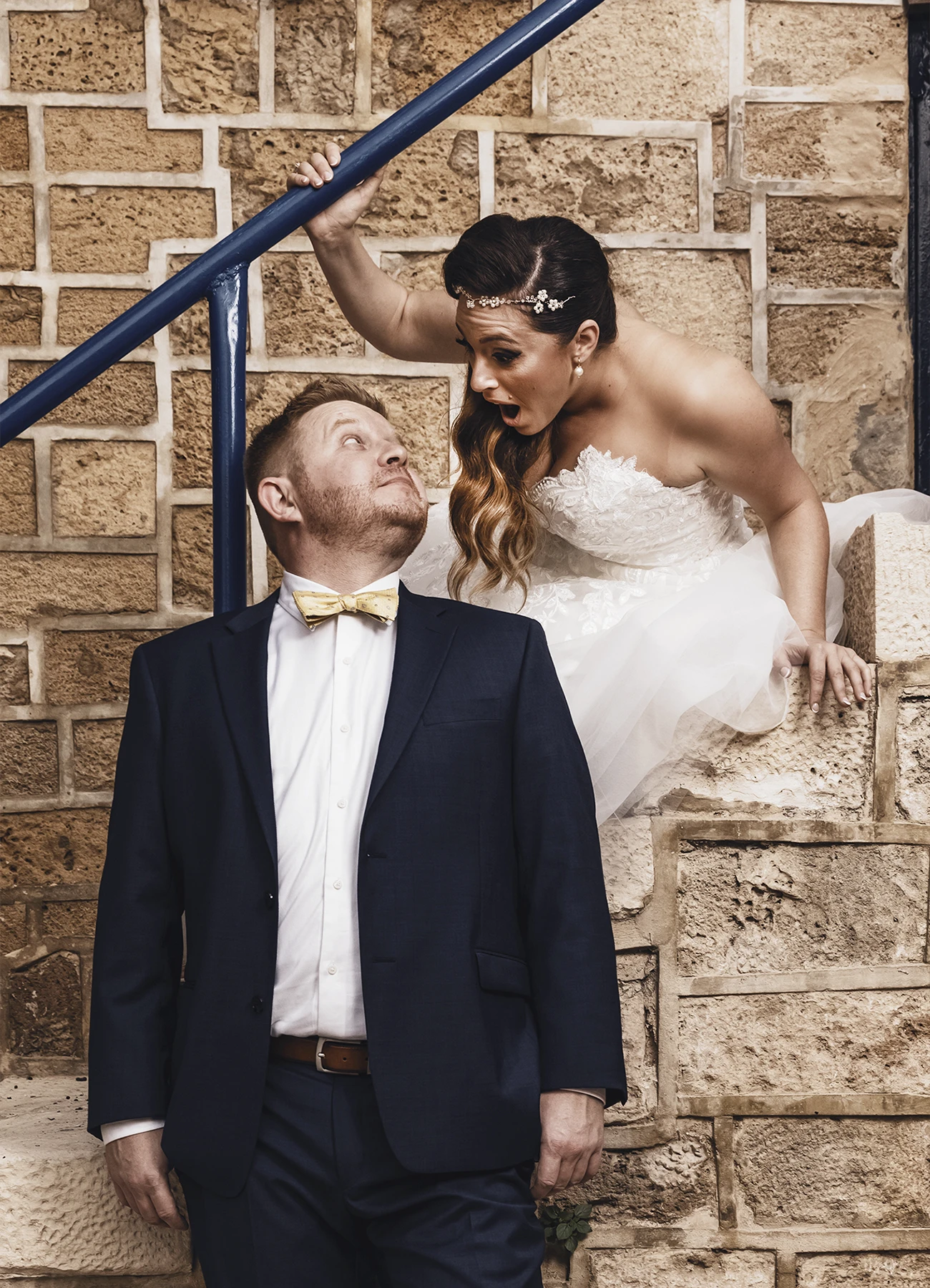 Mariée surprise en voyant le marié à Jaffa - Laurène Zabary