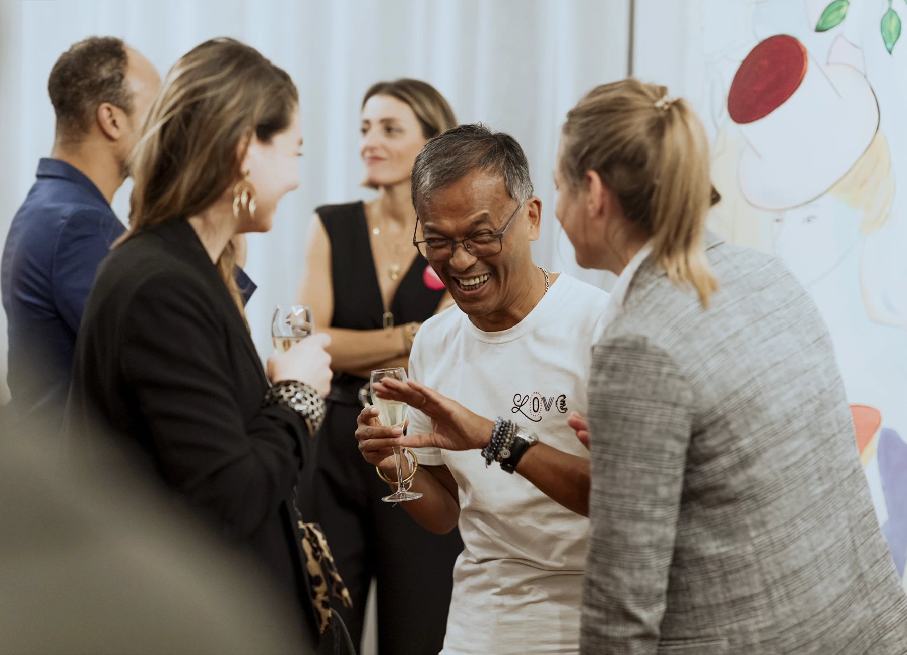 Photographie d'ambiance capturant l'atmosphère de l'évènement culinaire de CommunicPassion, photographiée par Laurène Zabary.