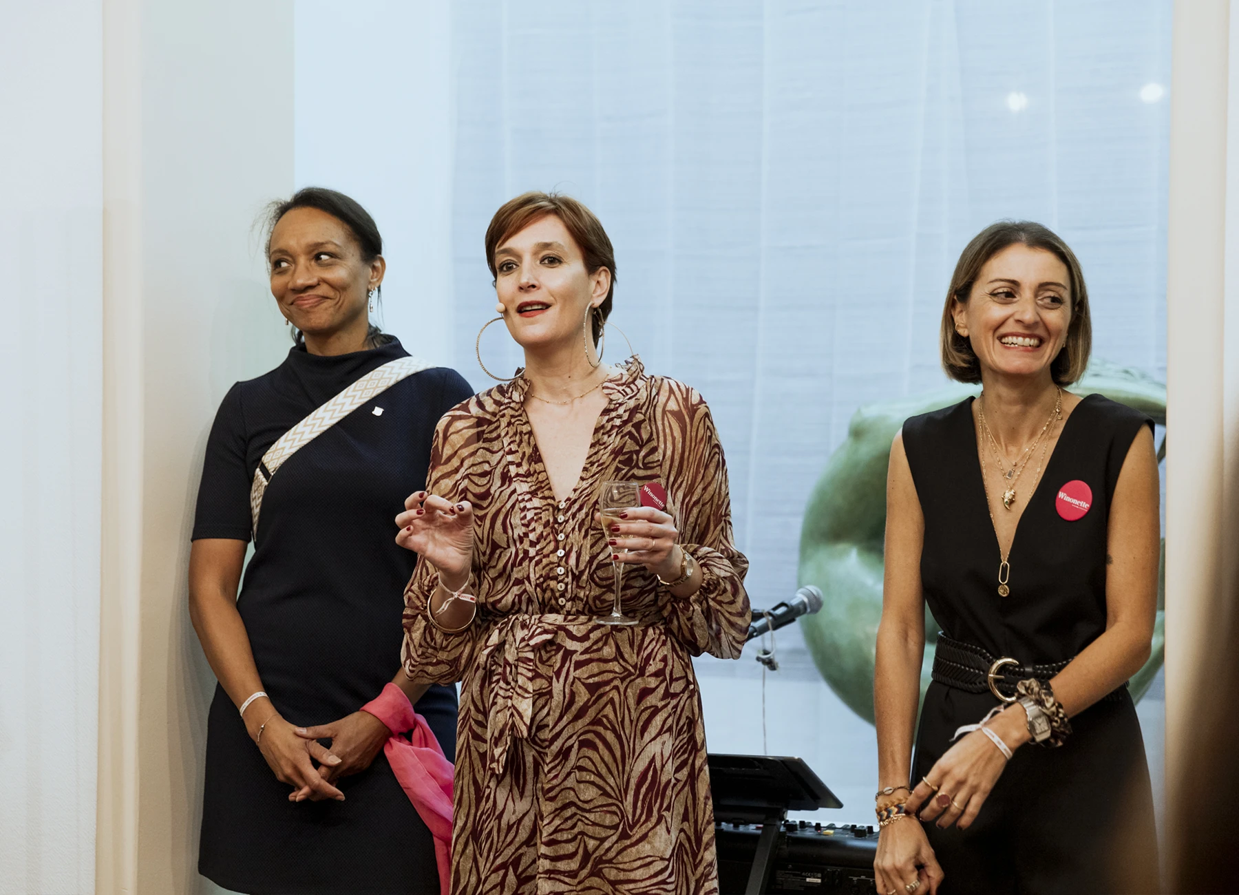 Photographie d'ambiance capturant l'atmosphère de l'évènement culinaire de CommunicPassion, photographiée par Laurène Zabary.