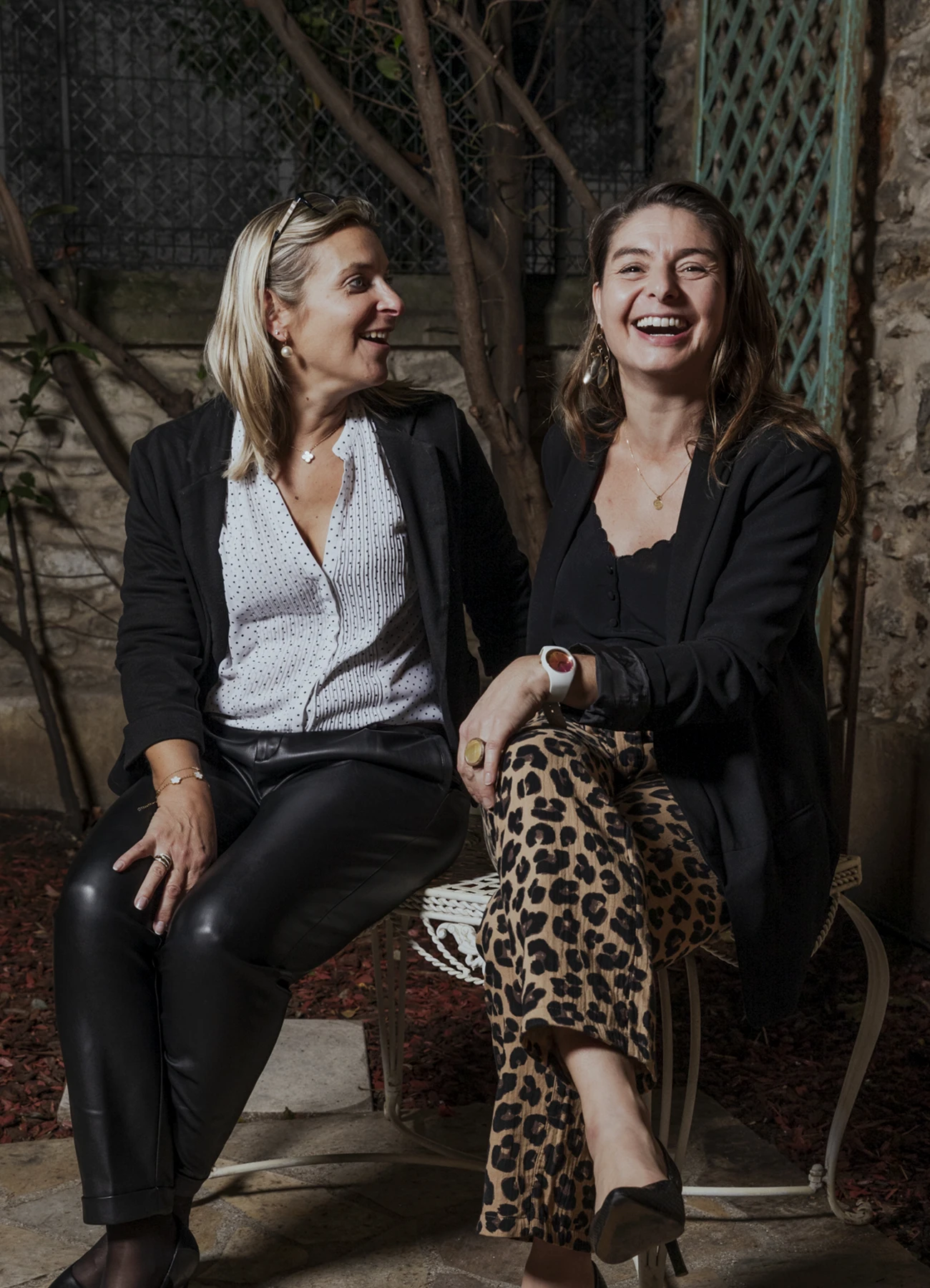 Portraits des participants saisis lors de l'évènement culinaire de CommunicPassion, photographiés par Laurène Zabary.